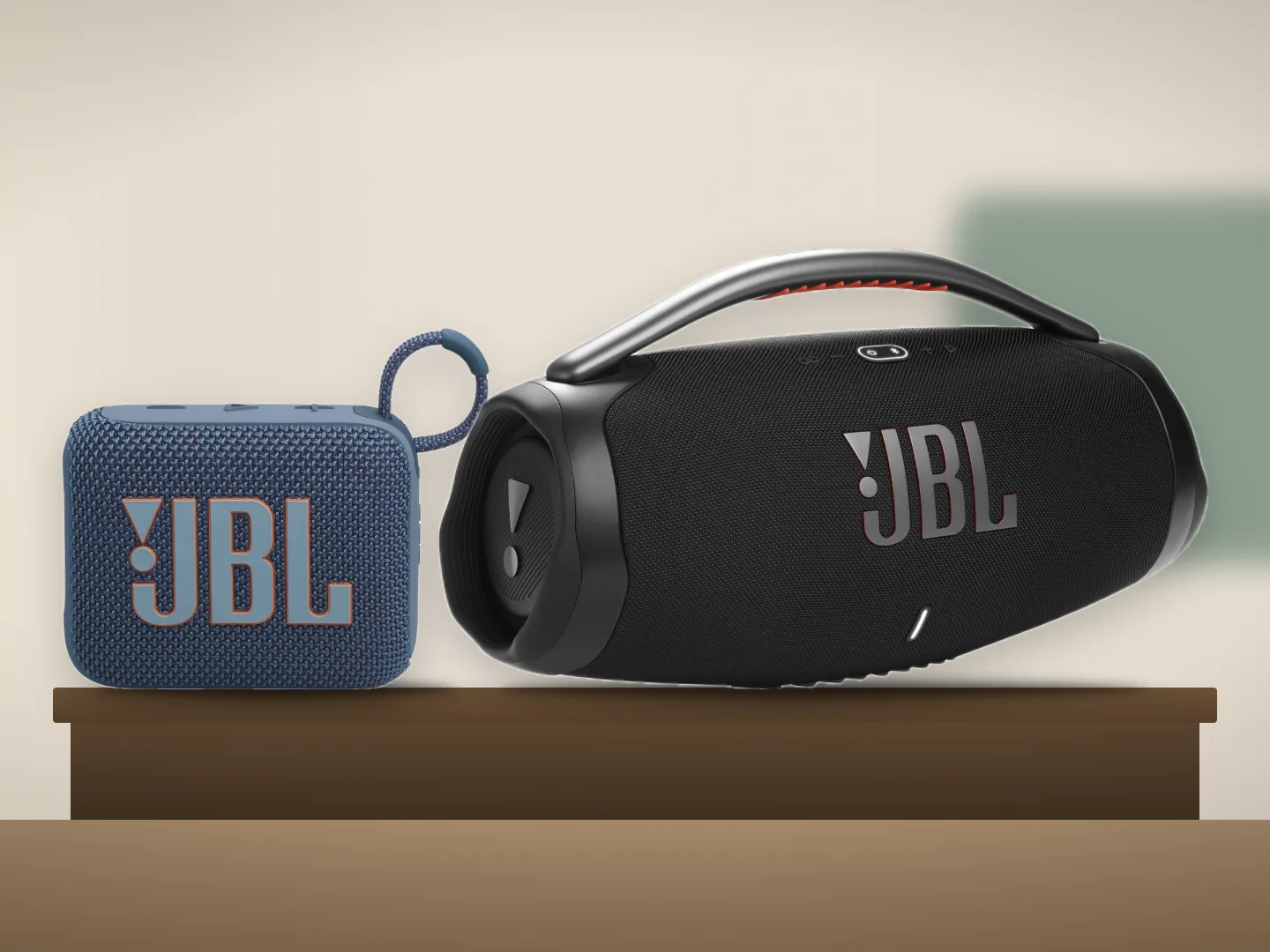 Boxa bluetooth: wattii scrisi pe cutie nu prezic nimic